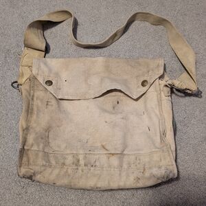 Vintage WW2 Canadian Mk.VII Gas Mask Carrier 1940's
